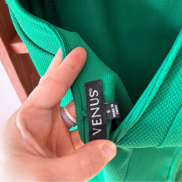 Bow Detail Dress - Picture 3 of 3